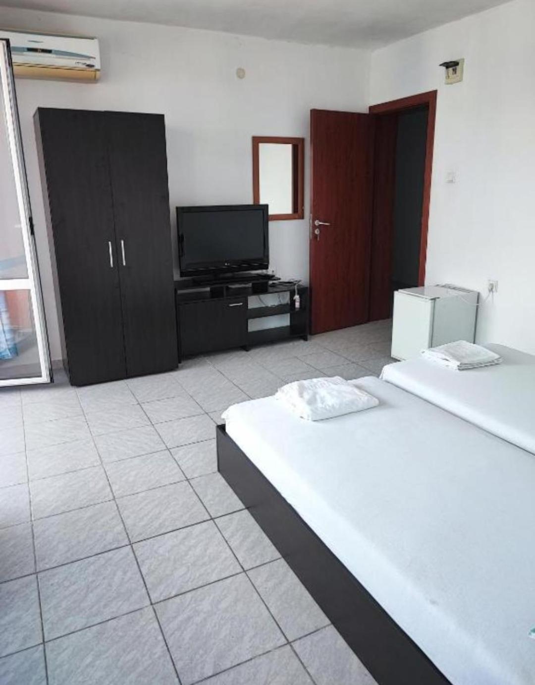 Fa Mol Apartman Napospart Kültér fotó